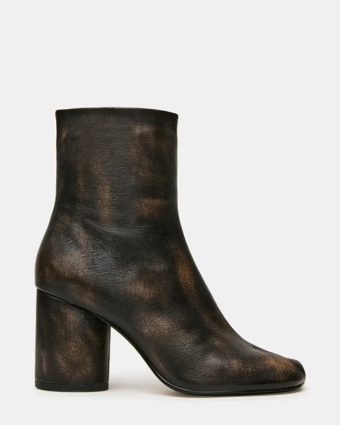 Caro Brown Distressed Caro Brown Distressed