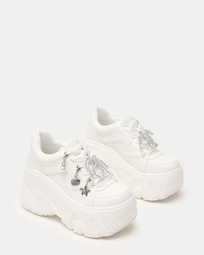 Fifi White