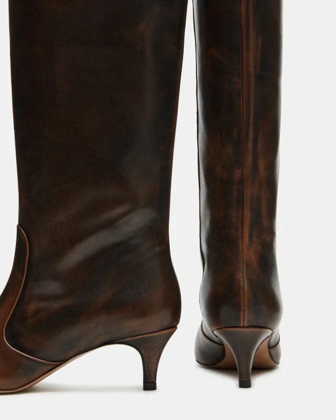 Lander Brown Distressed