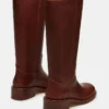Riggs Rust Δερμάτινη μπότα με φαρδύ γάμπα Riggs Rust Δερμάτινη μπότα με φαρδύ γάμπα