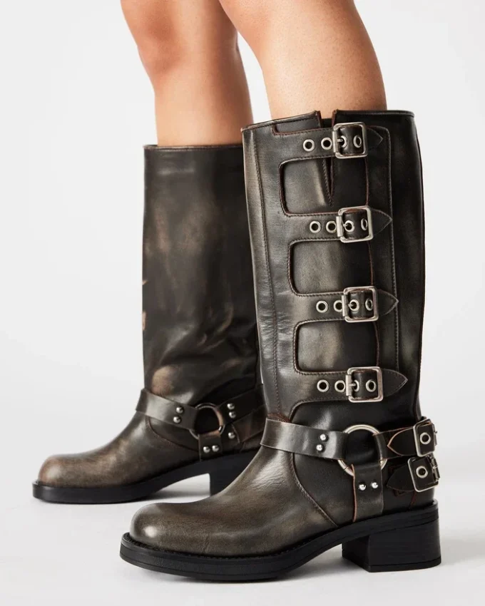 Rocky Brown Distressed Rocky Brown Distressed